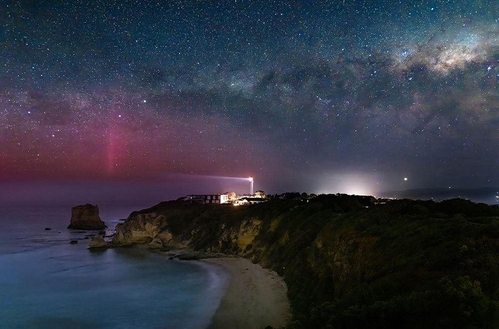 Aurora Meets Venus & The Milky Way